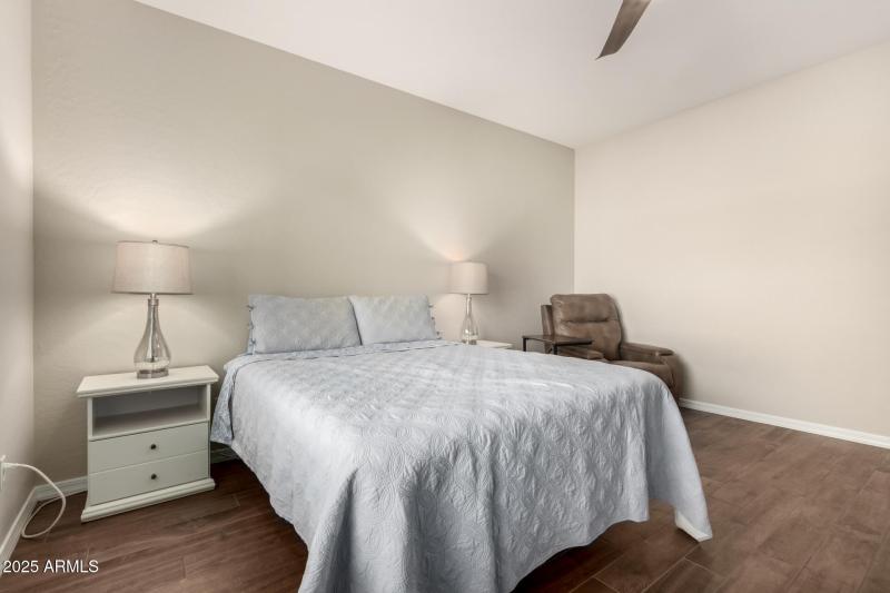 Court 20905 - Main Bedroom