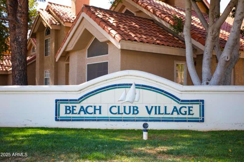 01 Beach Club Village