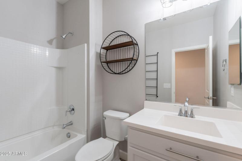 18-web-or-mls-Hazelnut-18