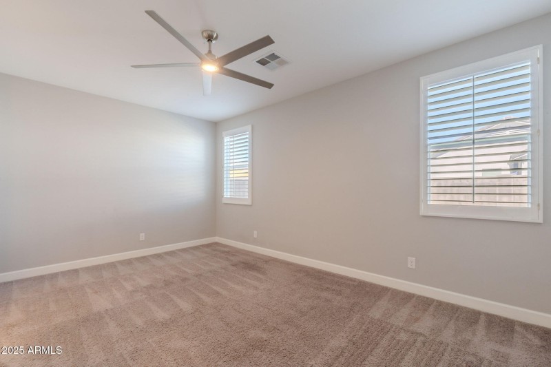 27-web-or-mls-Hazelnut-27