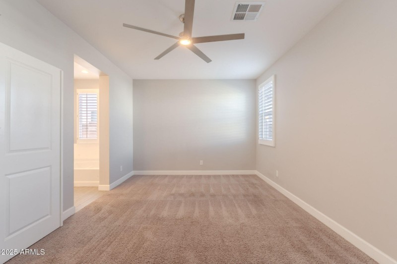 28-web-or-mls-Hazelnut-28