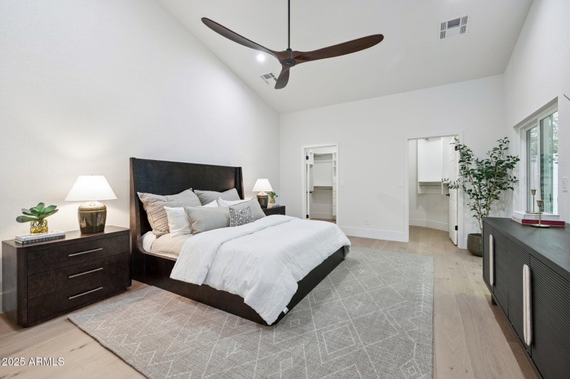 101-web-or-mls-8943-n-80th-pl