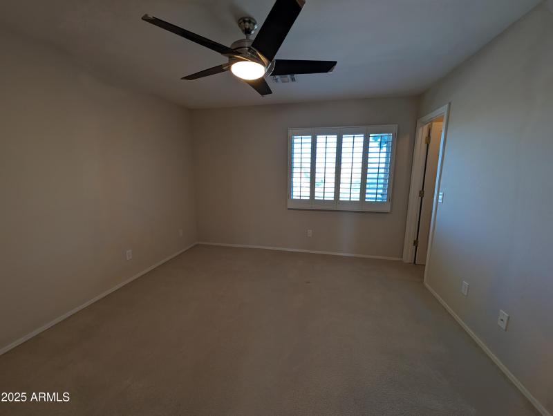 PXL_20251015_175152590