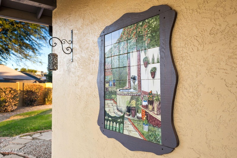 030_1235 E Clearview Dr