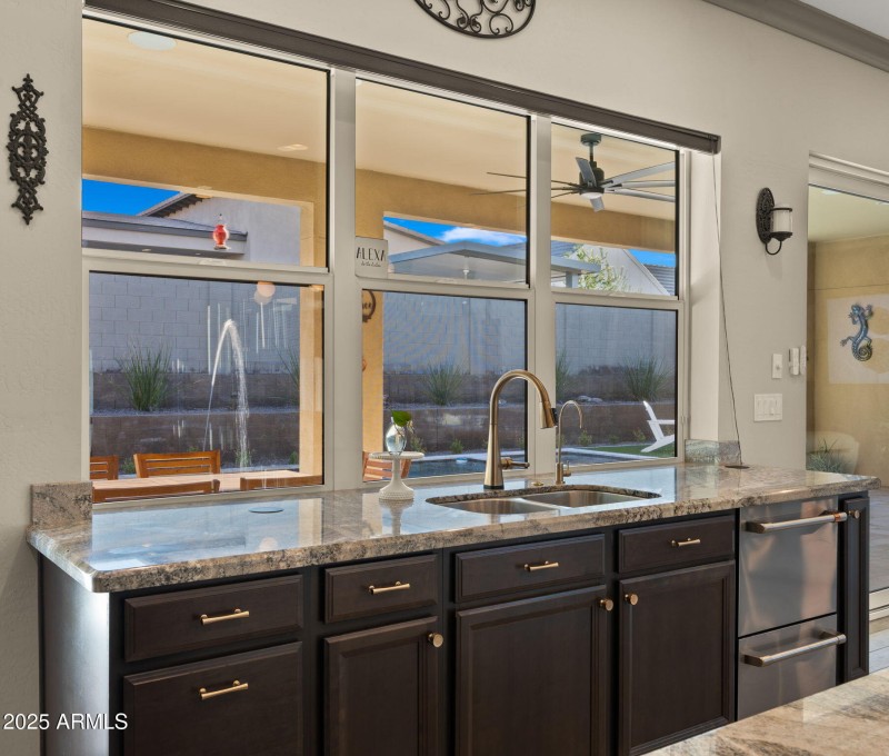 21-web-or-mls-Great Room8