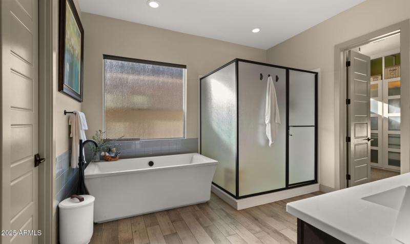 43-web-or-mls-Primary Bedroom4