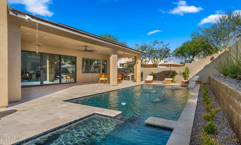 55-web-or-mls-Backyard1