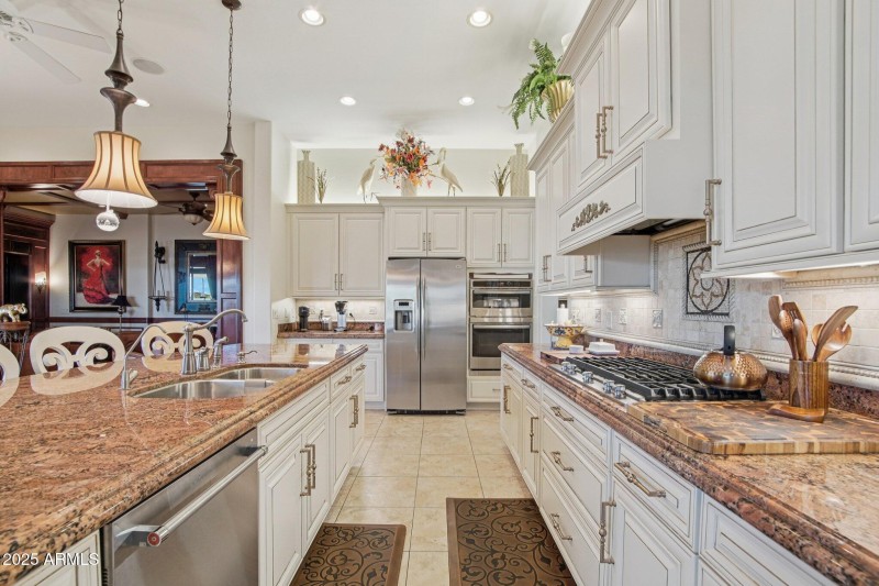 23-web-or-mls-168th Ave-S1510-023