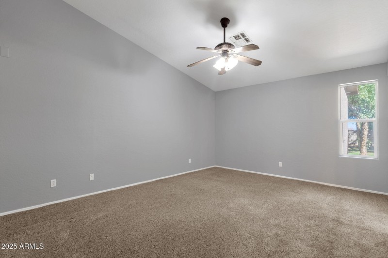 28-web-or-mls-18132-e-bellerive-dr