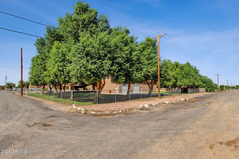 50-web-or-mls-18132-e-bellerive-dr