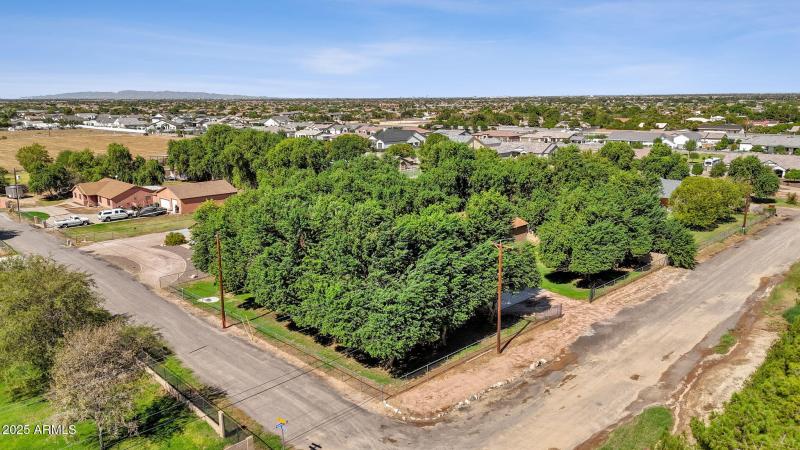 78-web-or-mls-18132-e-bellerive-dr