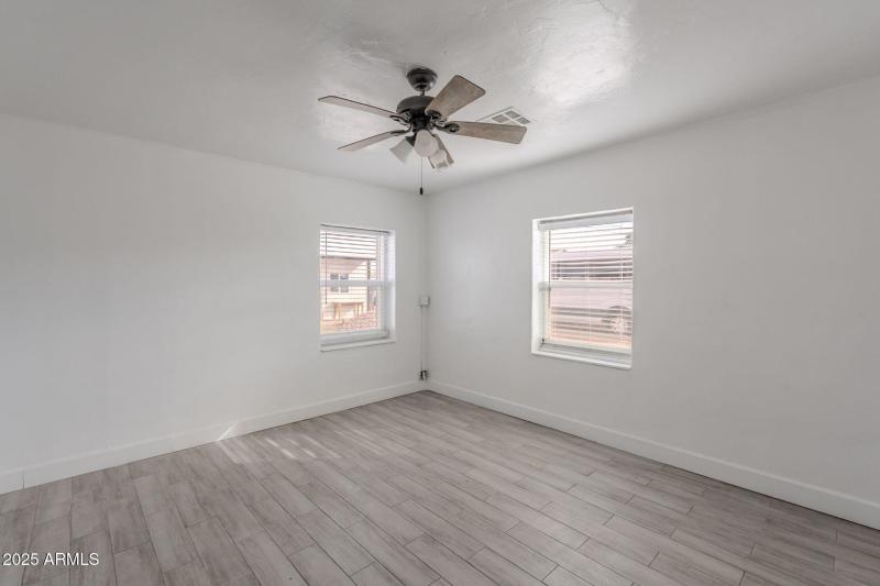 24-web-or-mls-Moreland-24