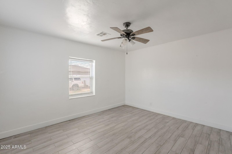 25-web-or-mls-Moreland-25