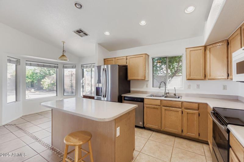 12324 W Edgemont Ave - Web Quality - 012