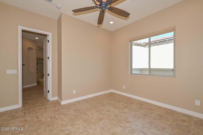 Primary Flex Room-Bath