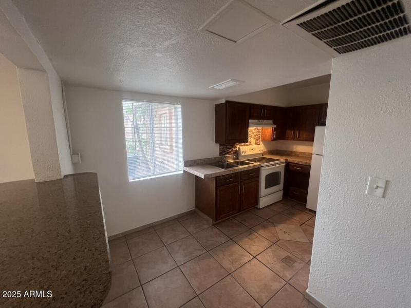 41E289F9-D123-4A87-BECA-47C446C71FCC_1_1