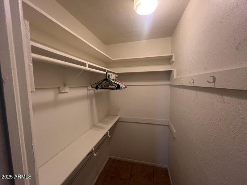 9E97A814-7331-45A5-91CB-6E96BF846756_1_1