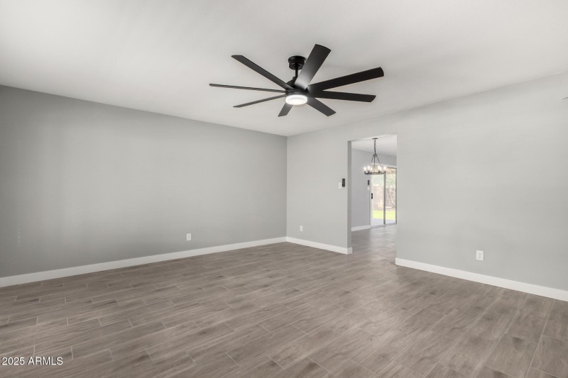 07 - 73rd 5607