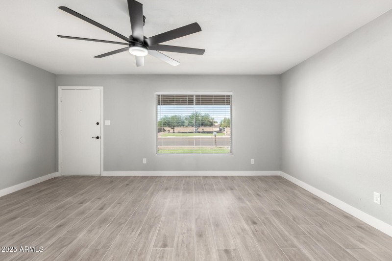 11 - 73rd 5607