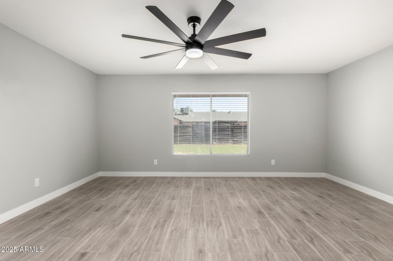 13 - 73rd 5607