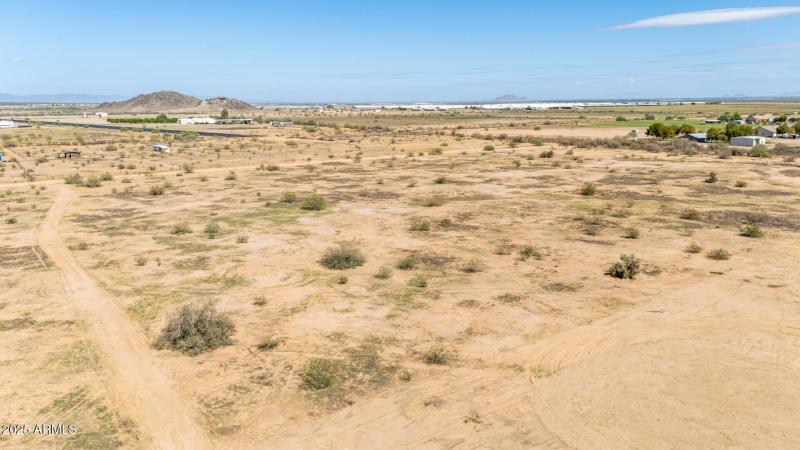 06 - Deer Trail 18300