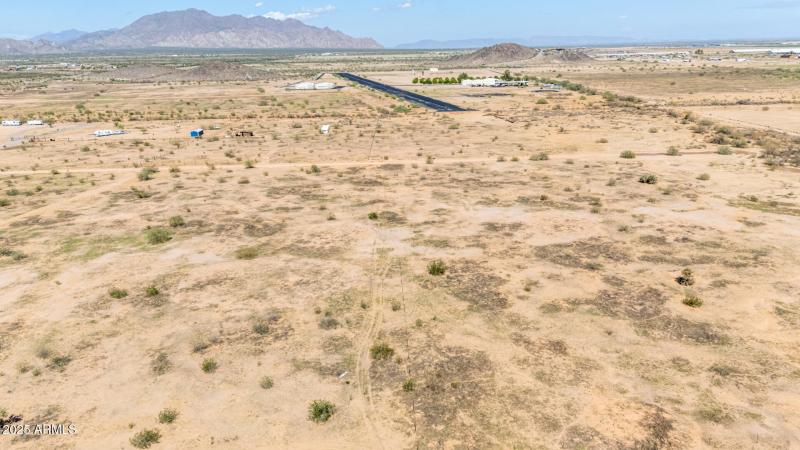 08 - Deer Trail 18300