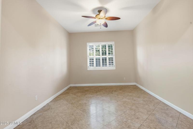 39-web-or-mls-25914 N 49th Ln Phoenix, A