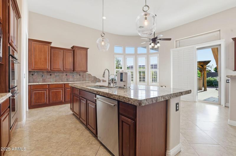 27-web-or-mls-25914 N 49th Ln Phoenix, A