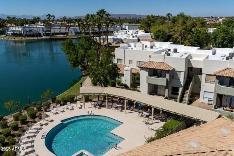 Anderson Springs 5 Pool