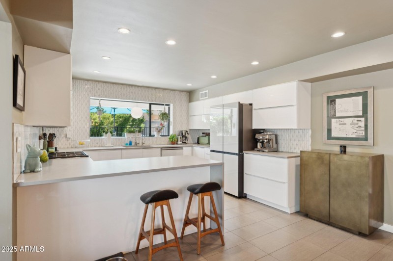 Upgraded appliance package included