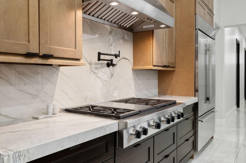 19-Kitchen (5)