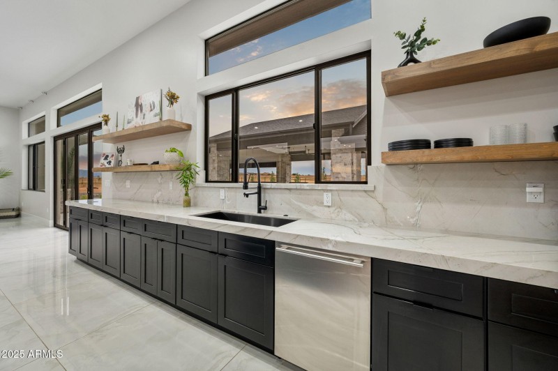 21-Kitchen (7)