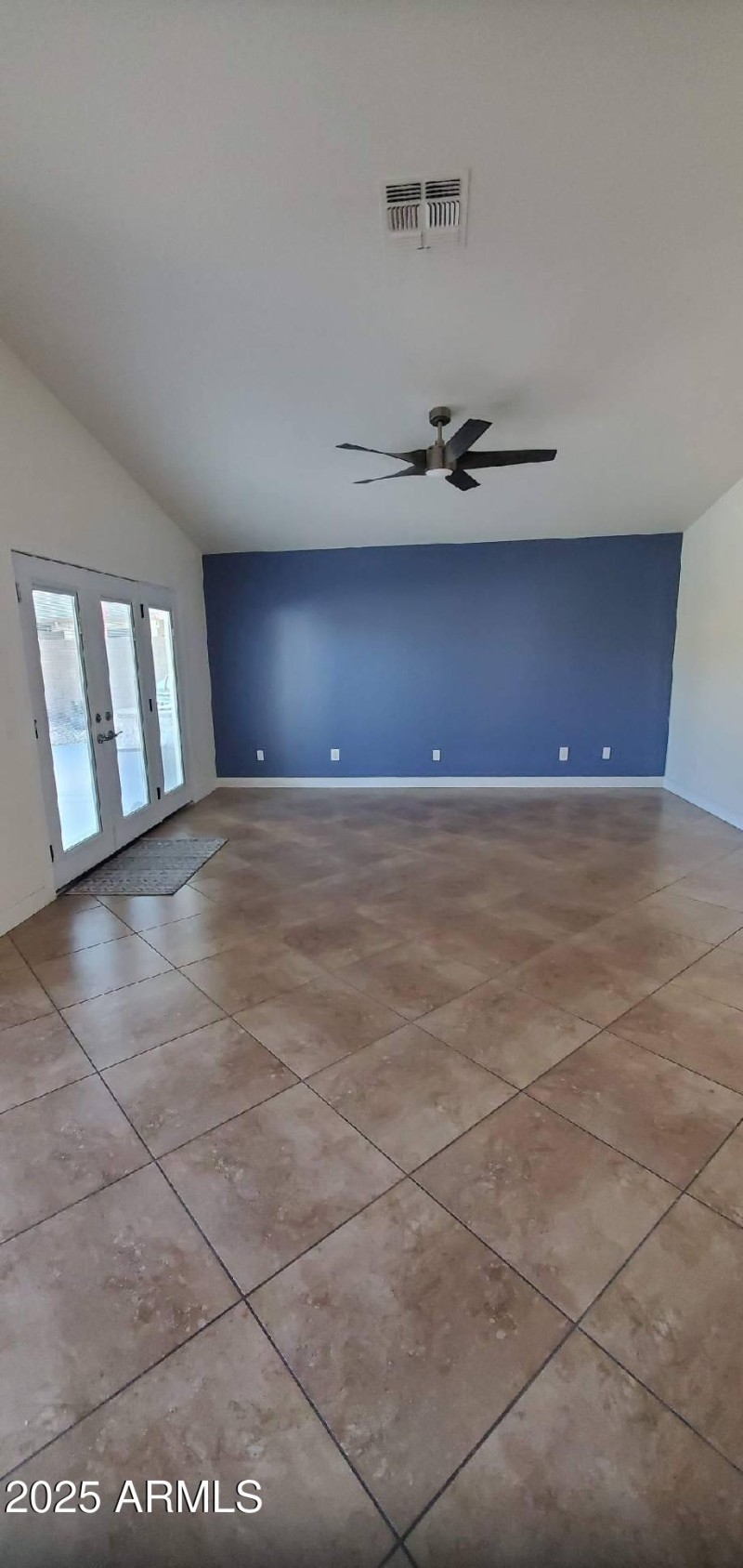 Resized_20251016_080446