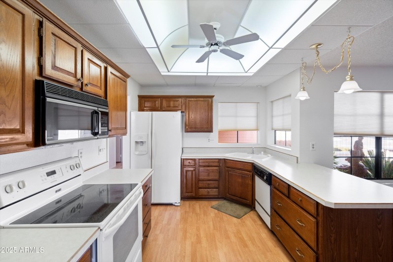 19-Kitchen