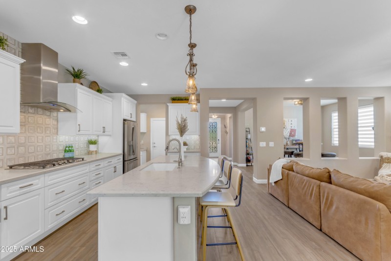 Open & Bright Concept