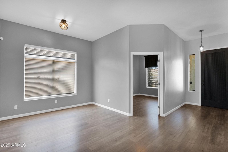 7-web-or-mls-P1327356