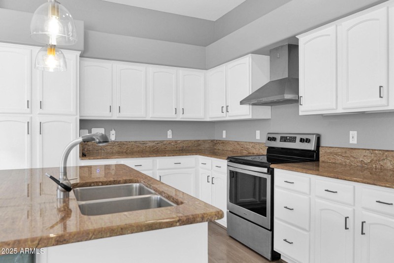 13-web-or-mls-P1327364