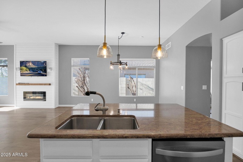 14-web-or-mls-P1327365