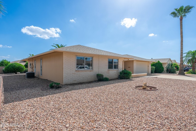 11011 W Pleasant Valley Rd - 03