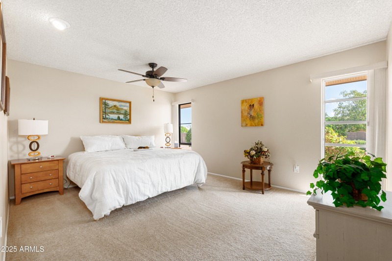 11011 W Pleasant Valley Rd - 16