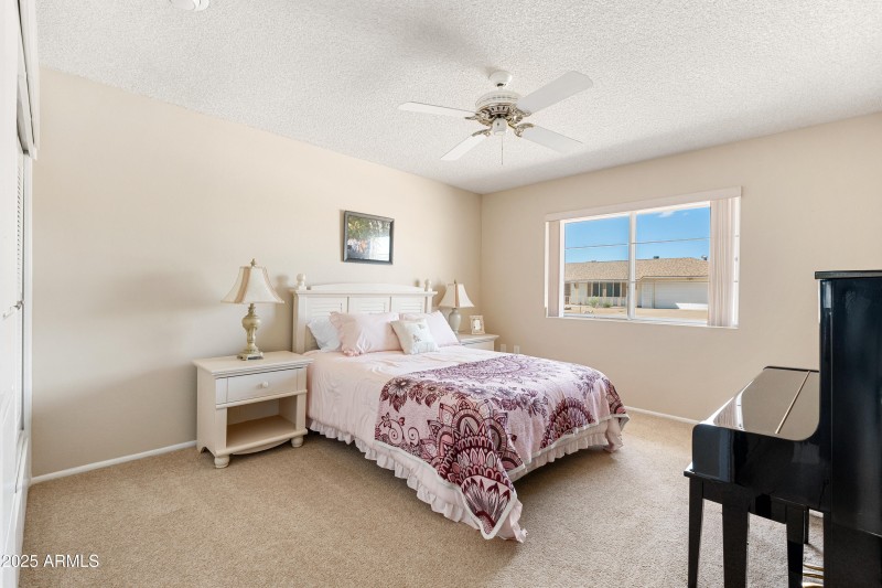 11011 W Pleasant Valley Rd - 21