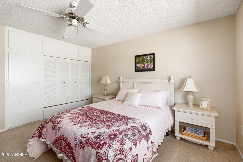 11011 W Pleasant Valley Rd - 22