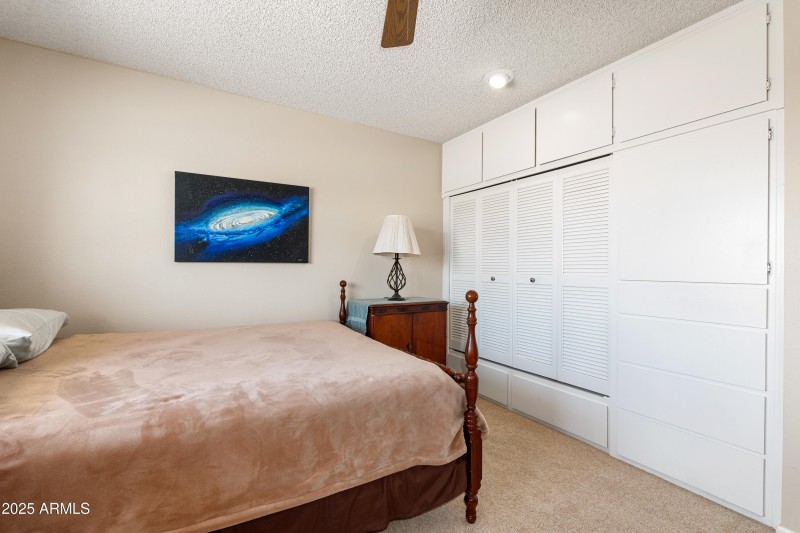 11011 W Pleasant Valley Rd - 24