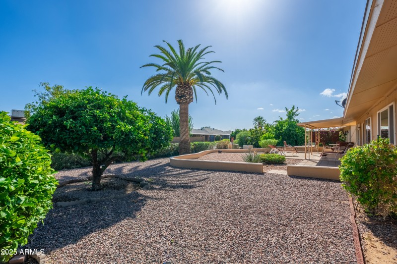 11011 W Pleasant Valley Rd - 34