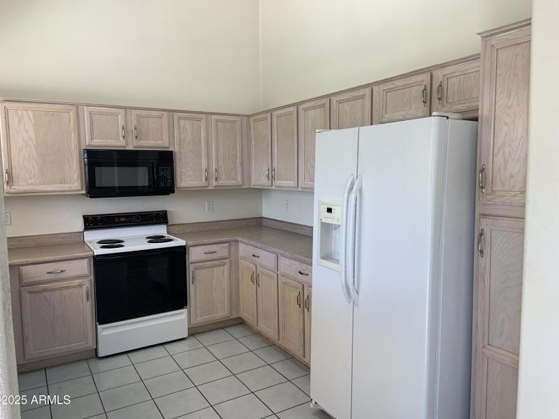 Kitchen all appliances