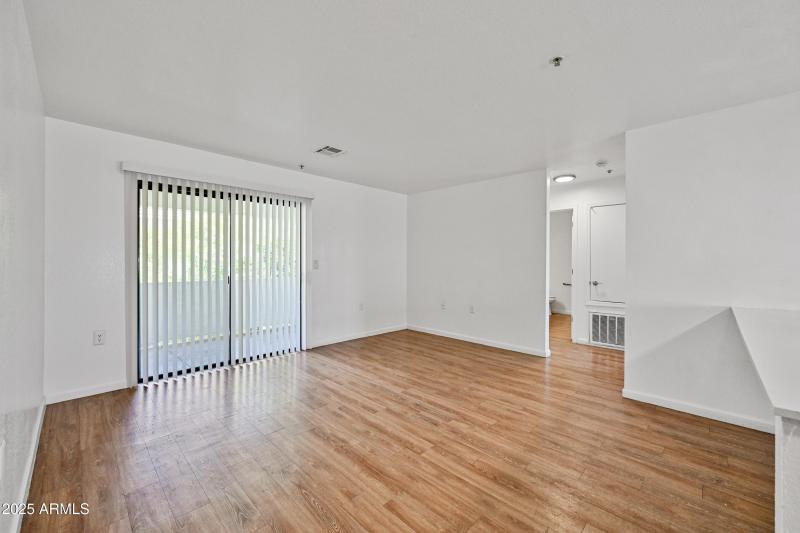 4-3065N67A214-ocupix