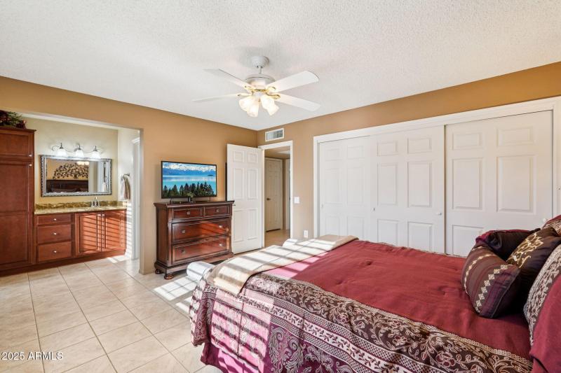 26-web-or-mls-W Eveningside Dr-S1610-026