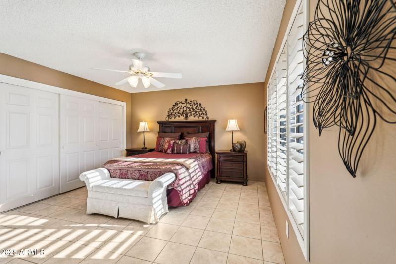 27-web-or-mls-W Eveningside Dr-S1610-027