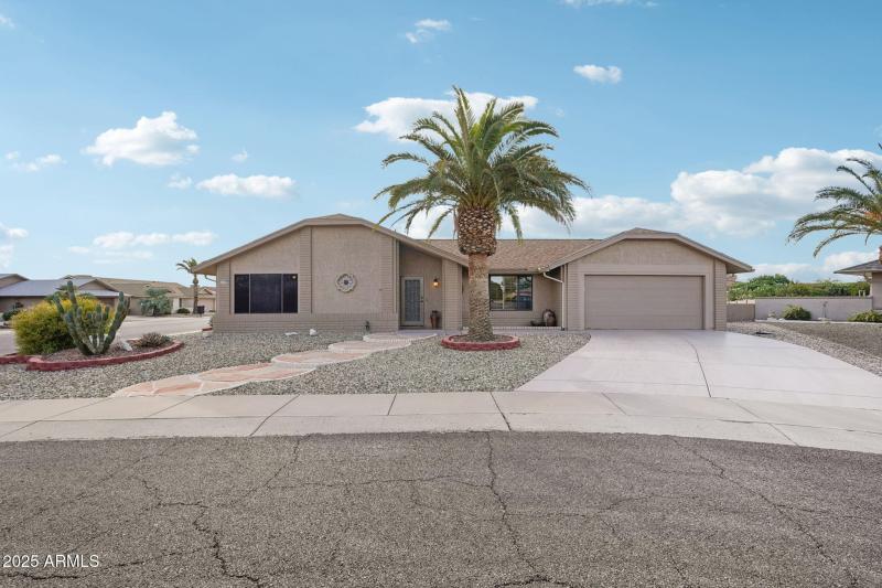 1-web-or-mls-W Eveningside Dr-S1610-001