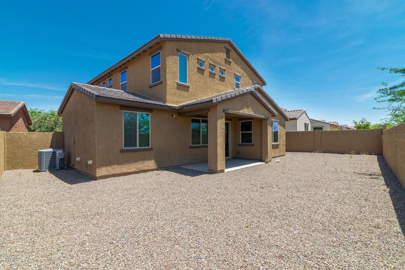 Low maintenance desert landscape